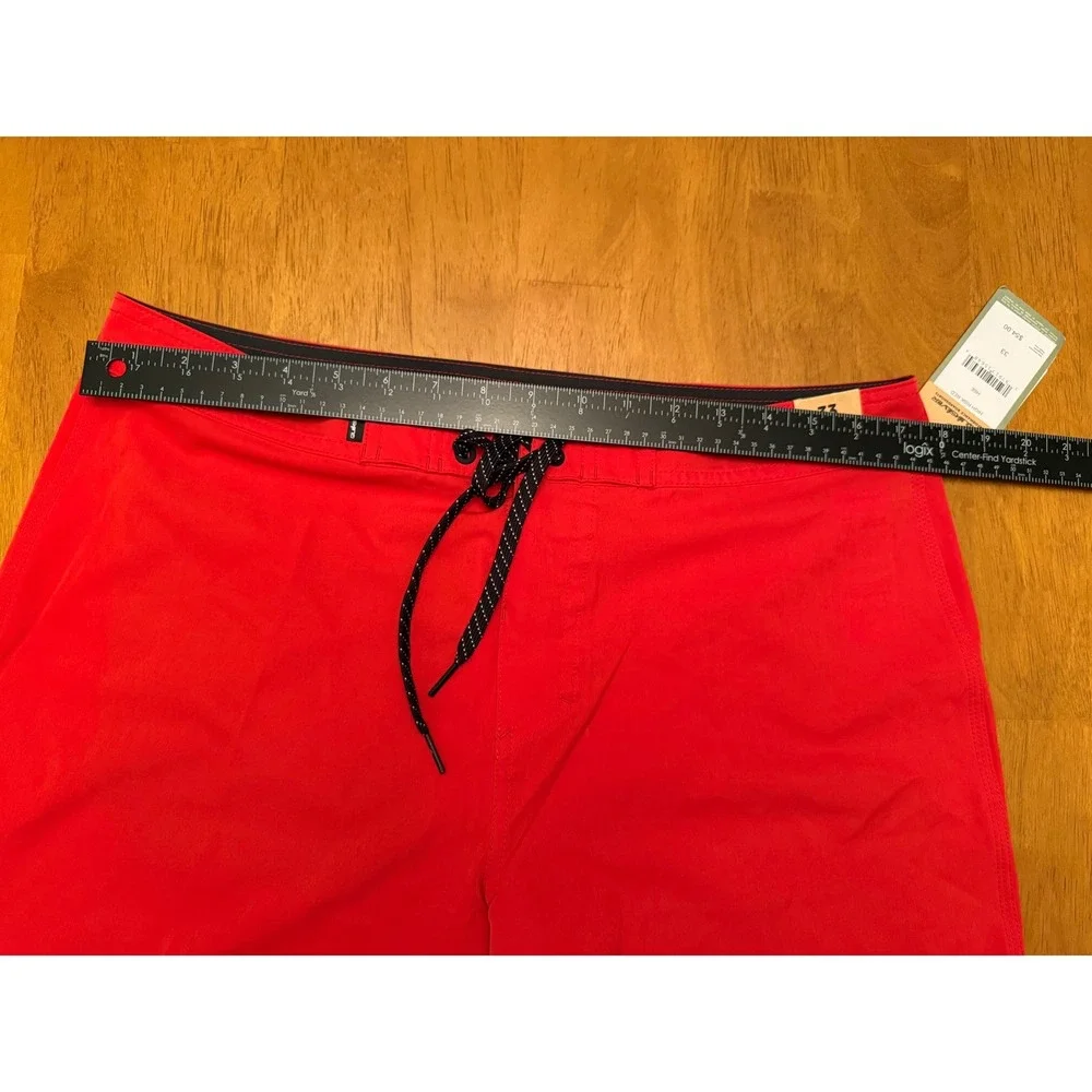 Quiksilver Mens High Risk Red Performance Boardshorts Swim Trunks Size 33 NEW
